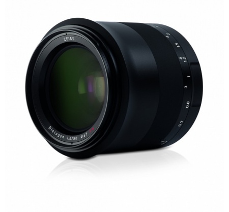 Milvus 1.4/50 ZE Объектив для киносъемки в формате 6K